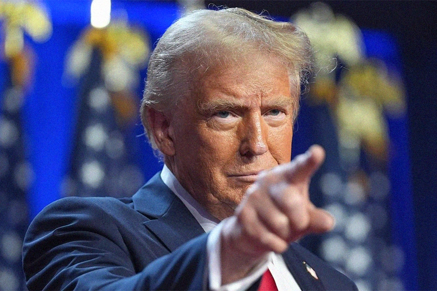 ترامپ از فروش برادران وارنر به پارامونت حمایت میکند