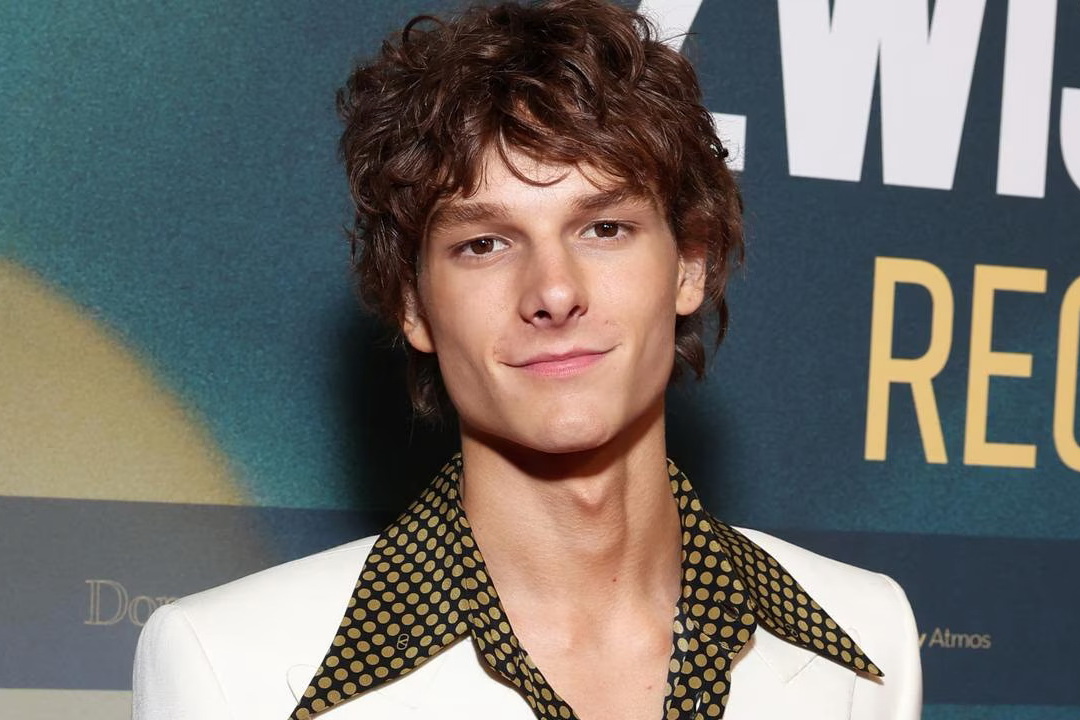 تلفن سیاه ۲